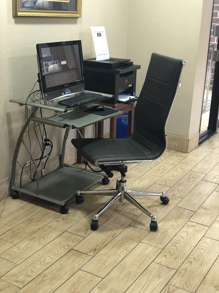 Quality Inn & Suites Columbia I-70 Екстериор снимка