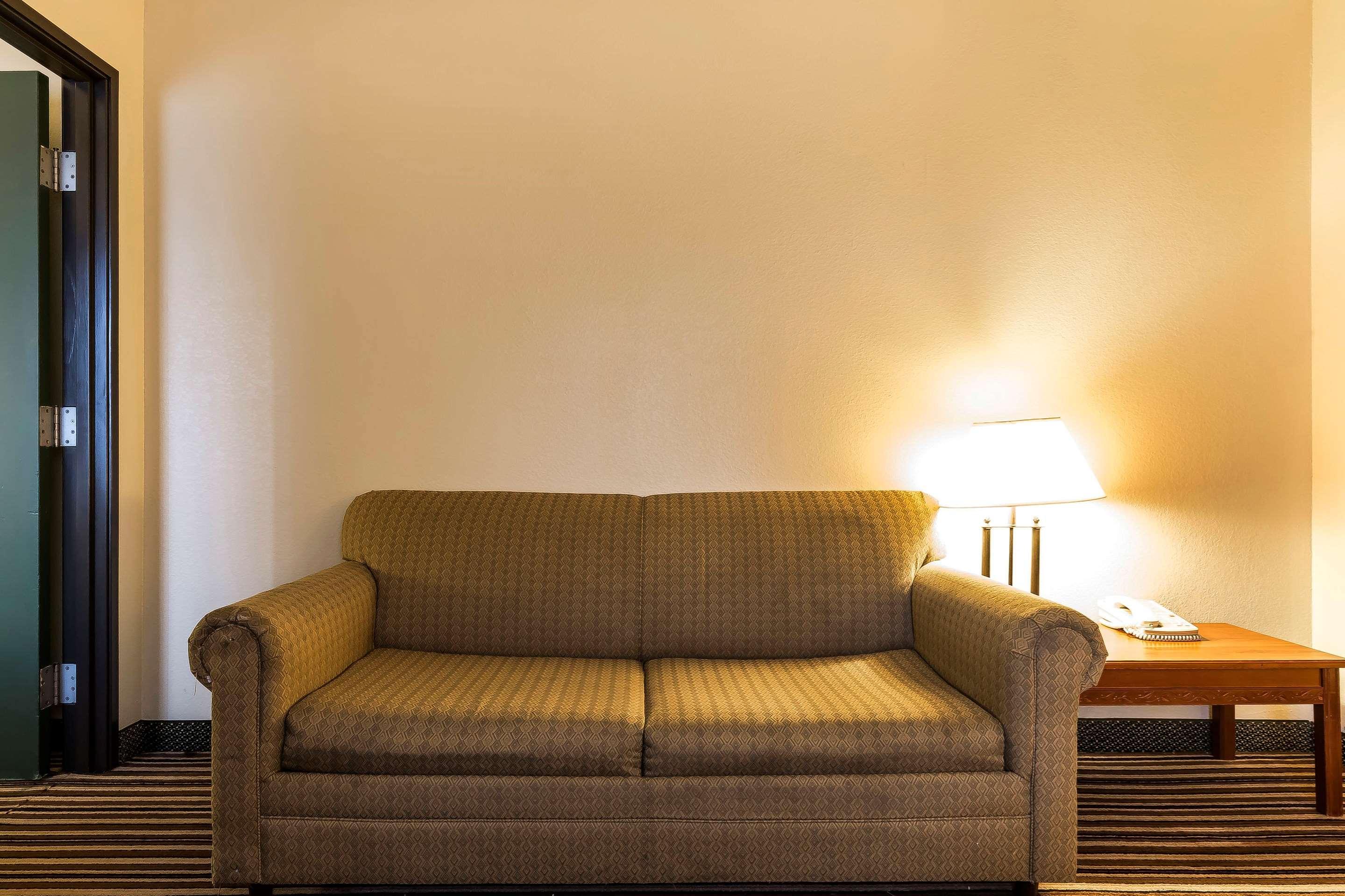 Quality Inn & Suites Columbia I-70 Екстериор снимка