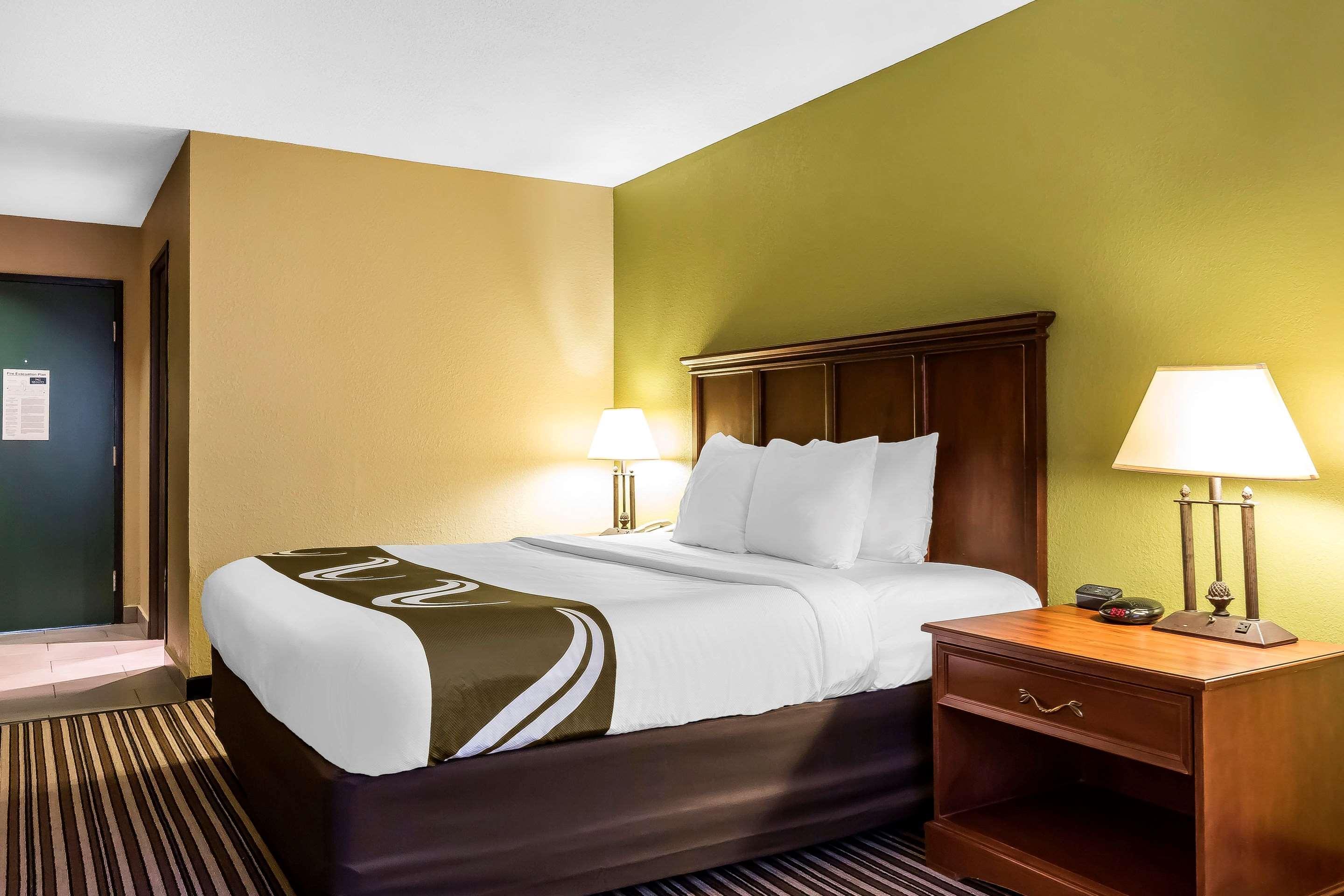 Quality Inn & Suites Columbia I-70 Екстериор снимка
