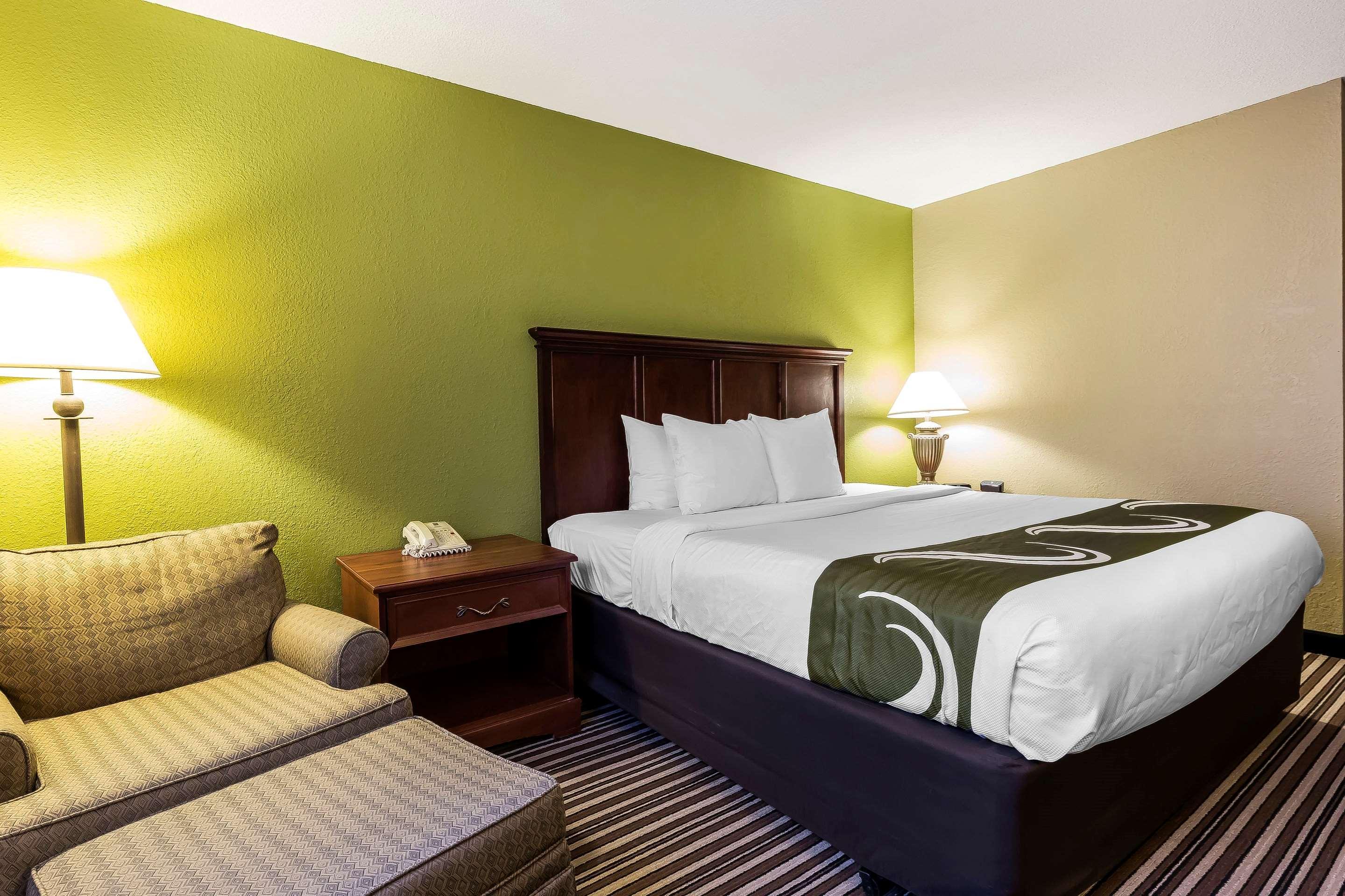 Quality Inn & Suites Columbia I-70 Екстериор снимка