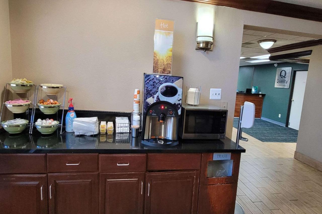 Quality Inn & Suites Columbia I-70 Екстериор снимка