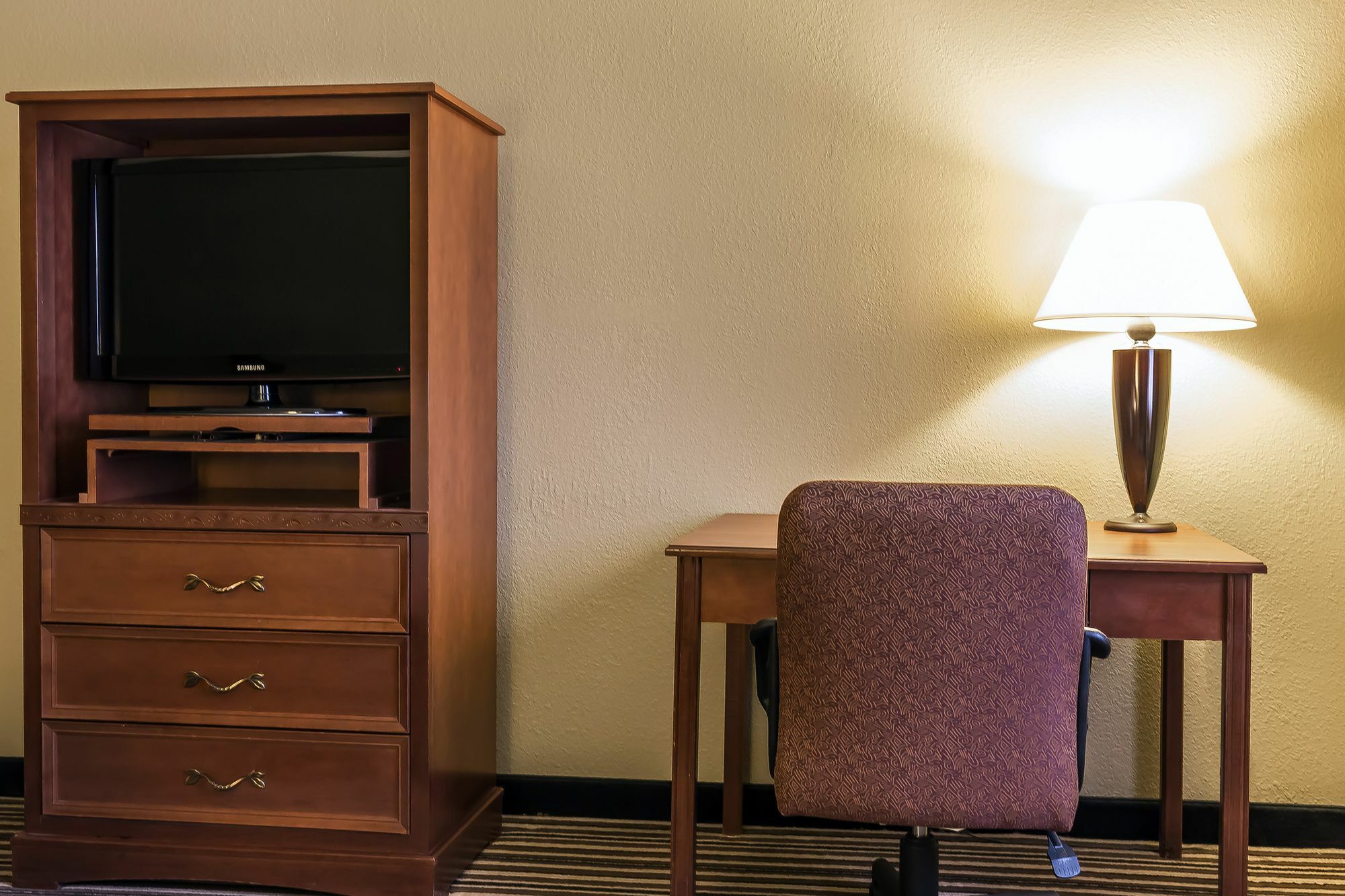 Quality Inn & Suites Columbia I-70 Екстериор снимка